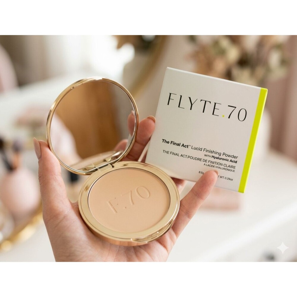 FLYTE.70 The Final Act Lucid Finishing Powder w/ Hyaluronic Acid in True Colors